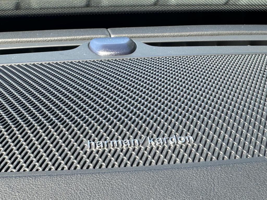 new 2025 Volvo XC90 Plug-In Hybrid car, priced at $82,405