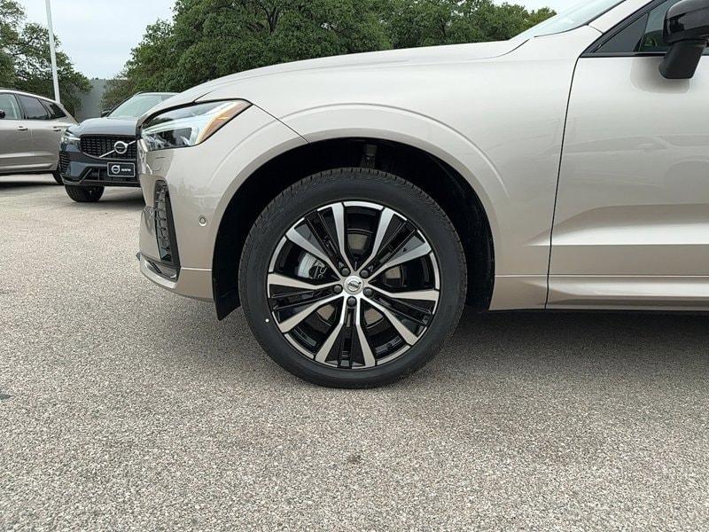 new 2025 Volvo XC60 car, priced at $52,860