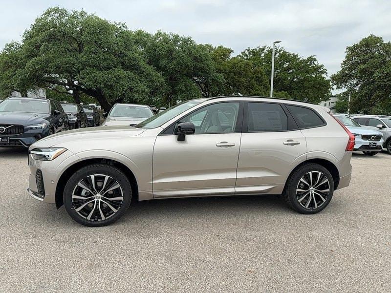 new 2025 Volvo XC60 car, priced at $52,860