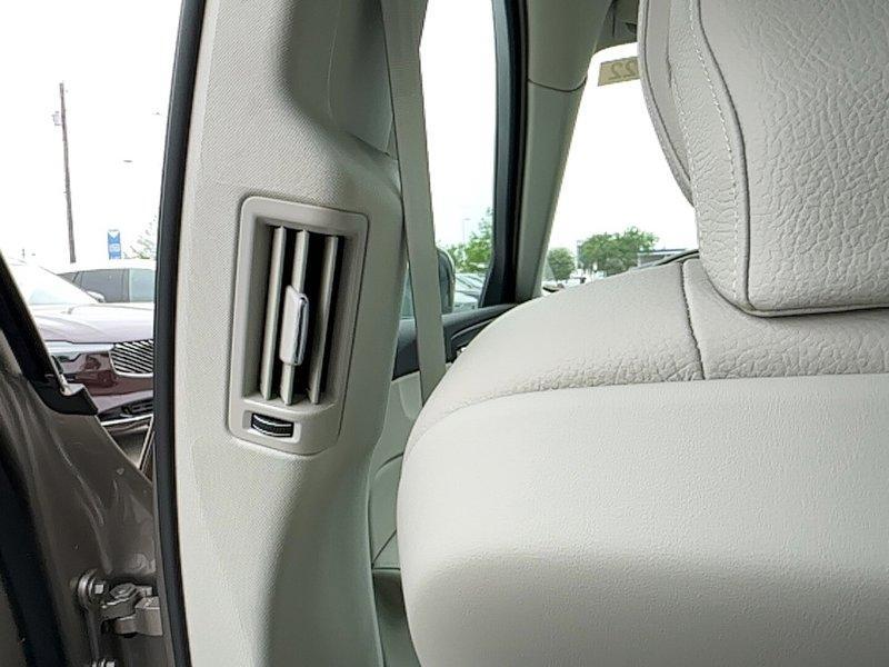 new 2025 Volvo XC60 car, priced at $52,860