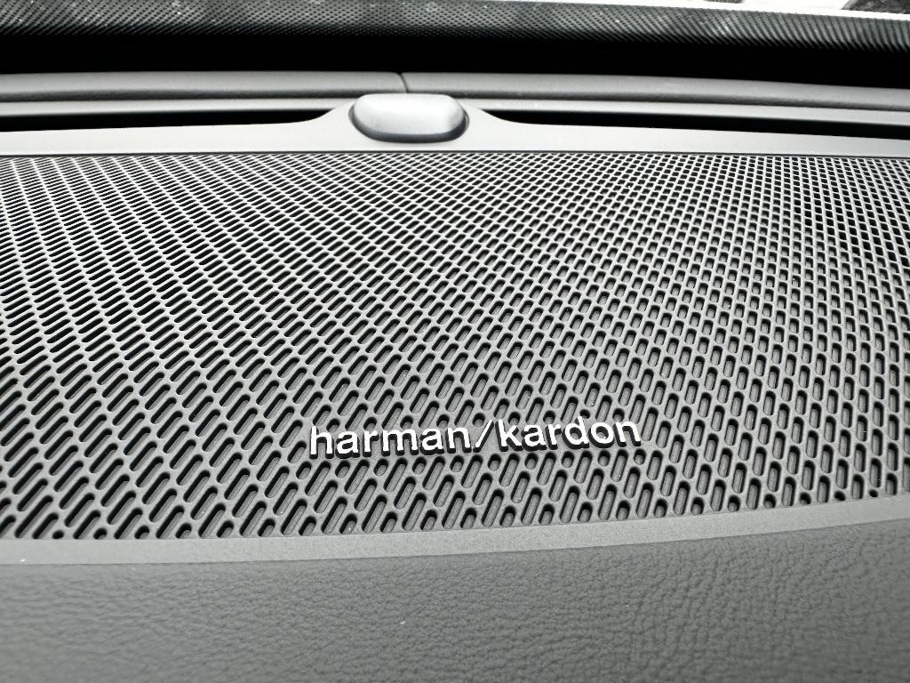 new 2025 Volvo XC90 Plug-In Hybrid car, priced at $78,805