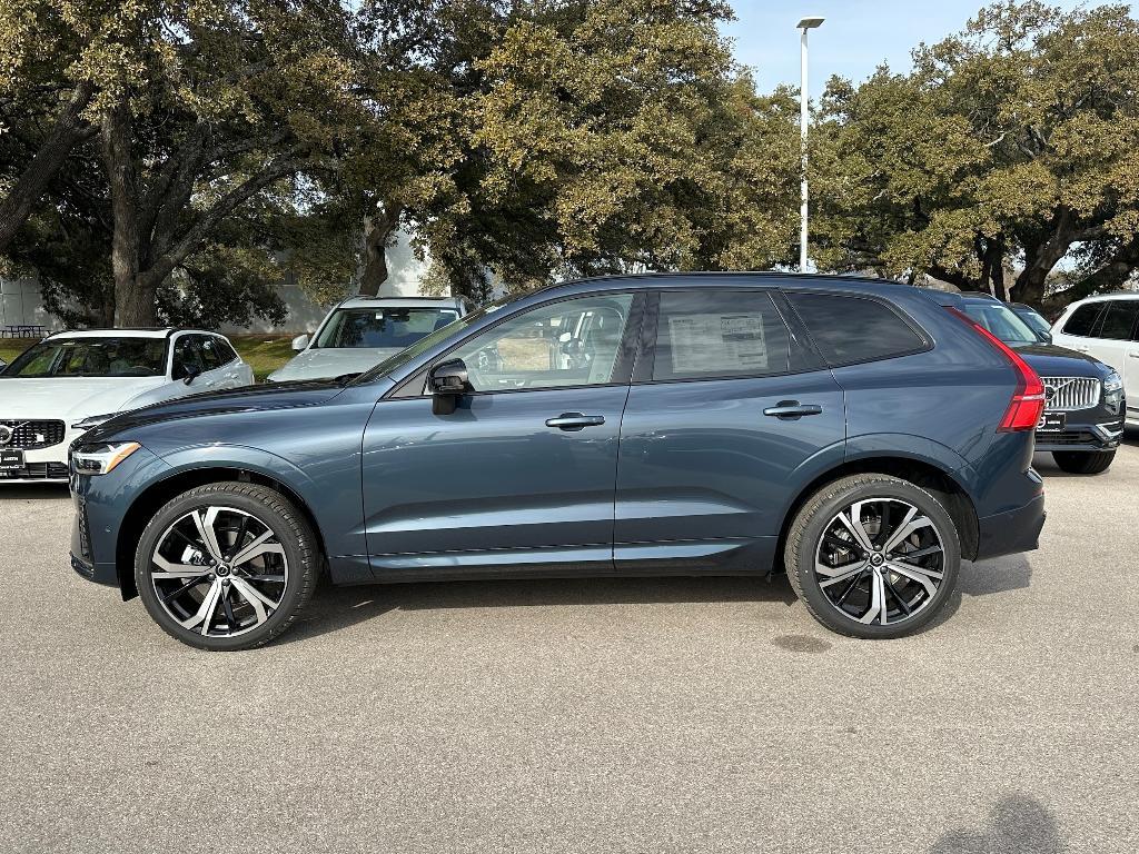 new 2025 Volvo XC60 car, priced at $59,095