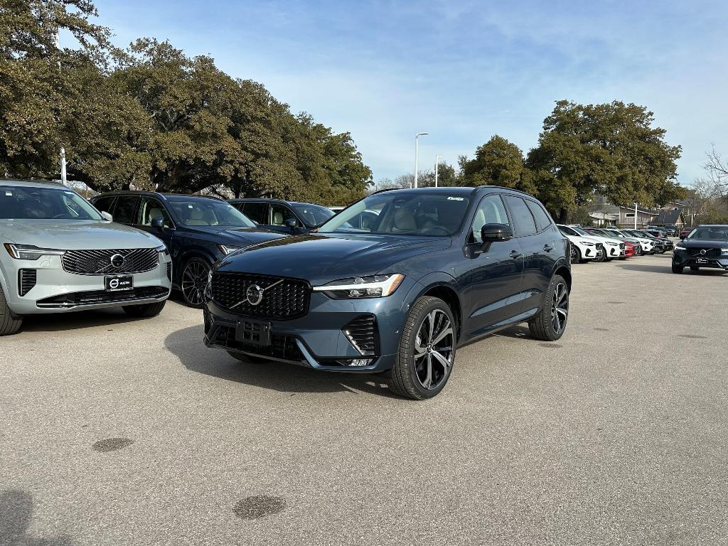 new 2025 Volvo XC60 car, priced at $59,095