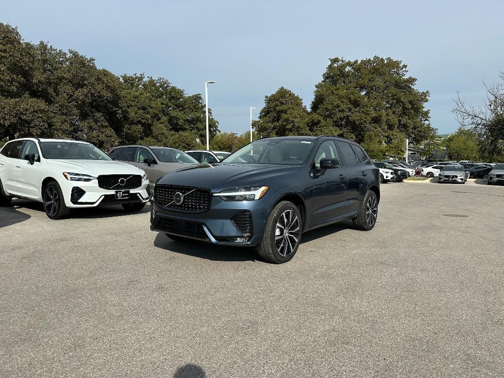 new 2025 Volvo XC60 car, priced at $54,585