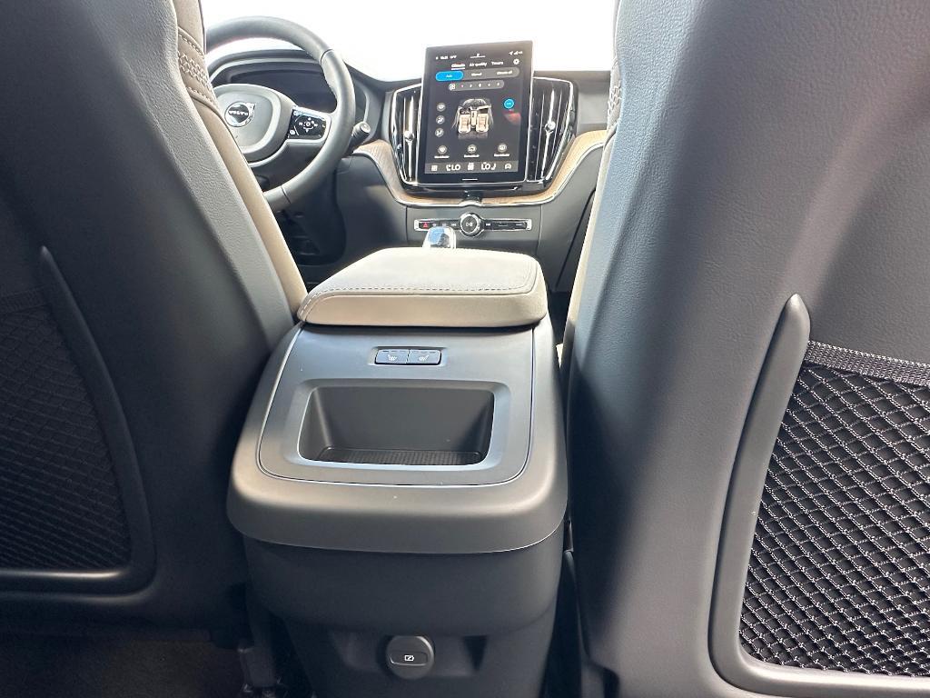 new 2026 Volvo XC60 car, priced at $59,460