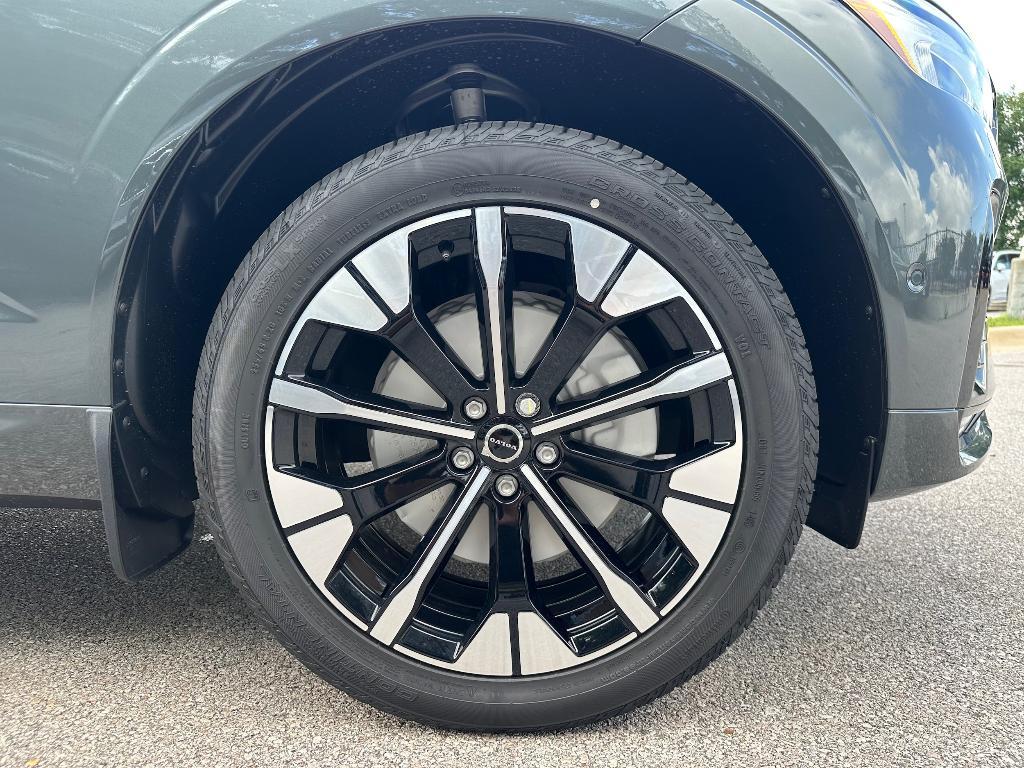 new 2026 Volvo XC60 car, priced at $59,460