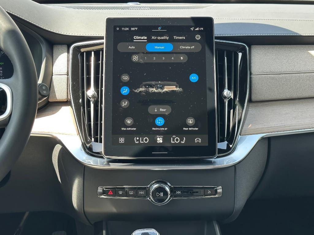 new 2026 Volvo XC90 car, priced at $81,875