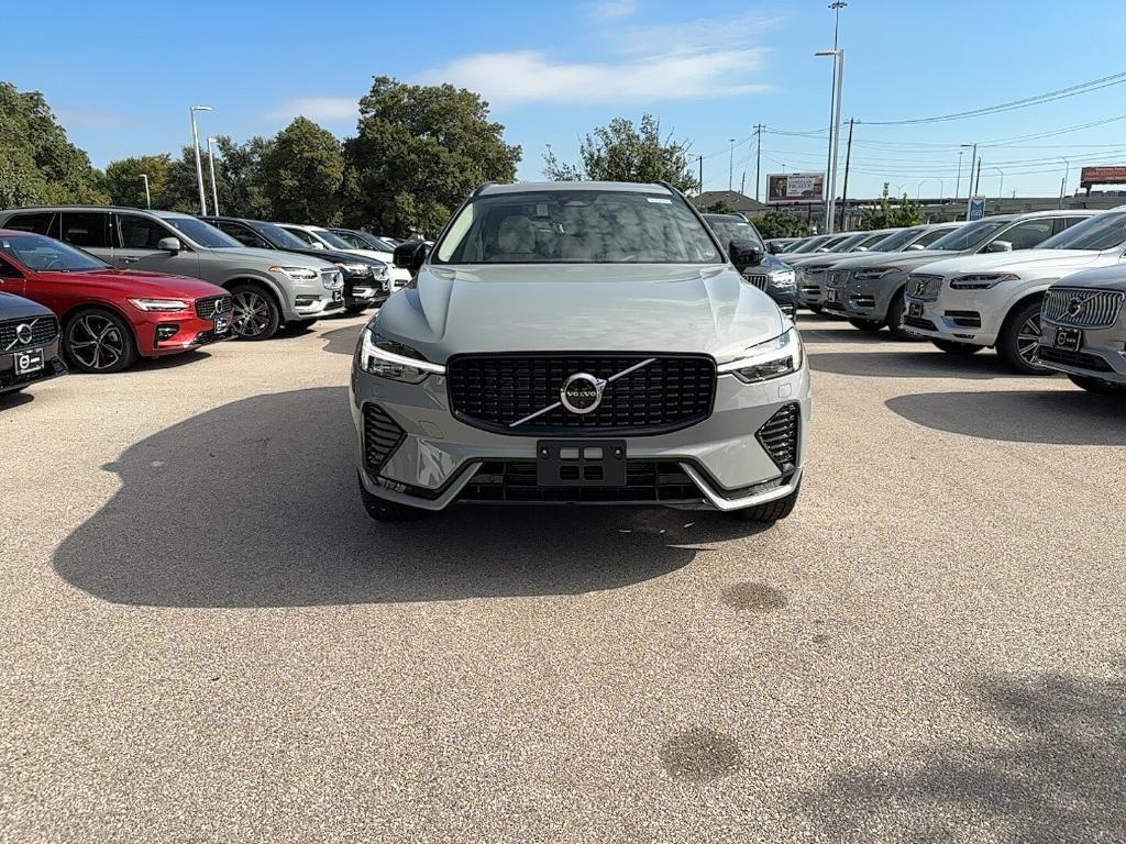 new 2025 Volvo XC60 car, priced at $55,725