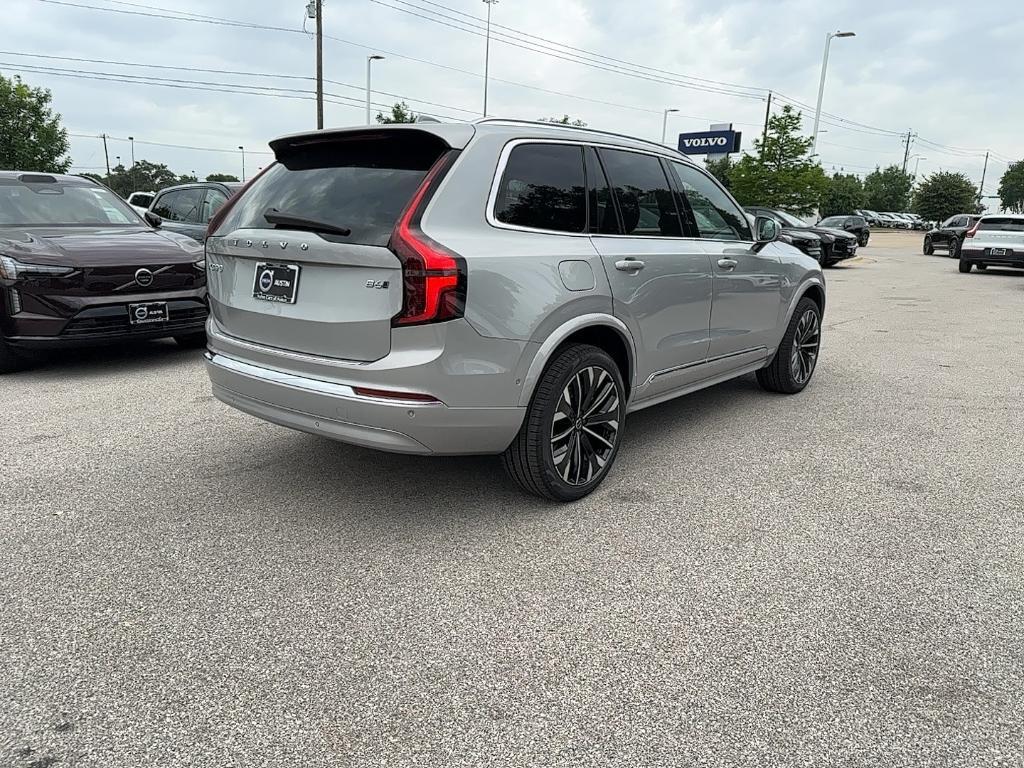 new 2025 Volvo XC90 car, priced at $69,155