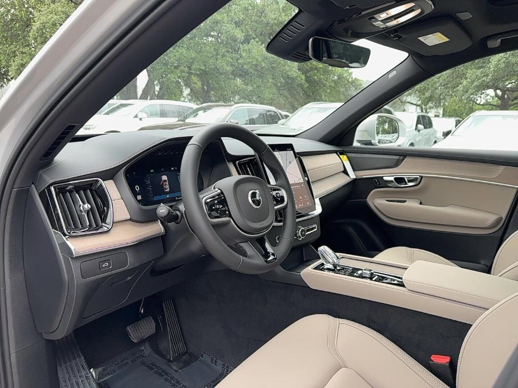 new 2025 Volvo XC90 car, priced at $69,155