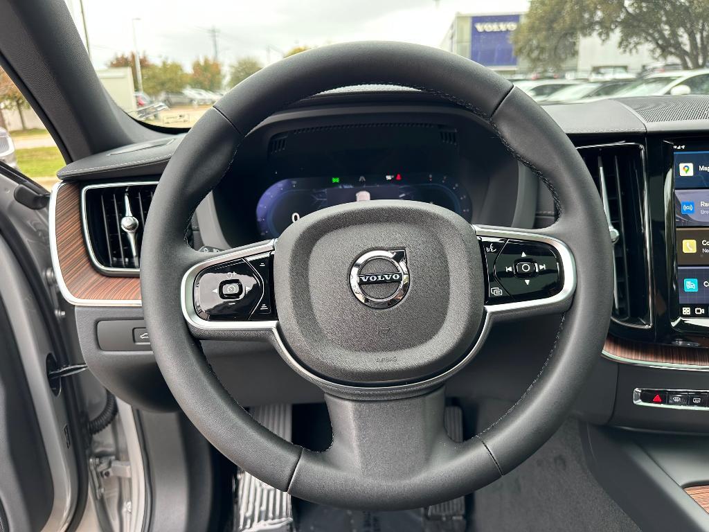 new 2025 Volvo XC60 car, priced at $59,095