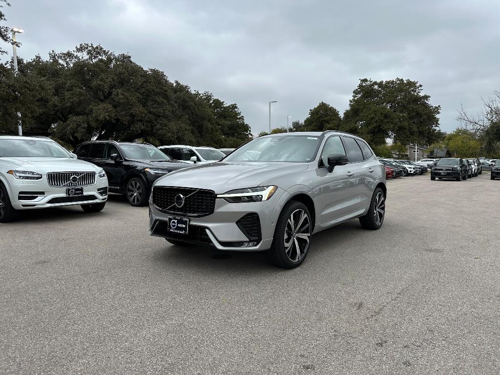 new 2025 Volvo XC60 car, priced at $59,095