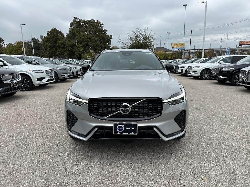 new 2025 Volvo XC60 car, priced at $59,095