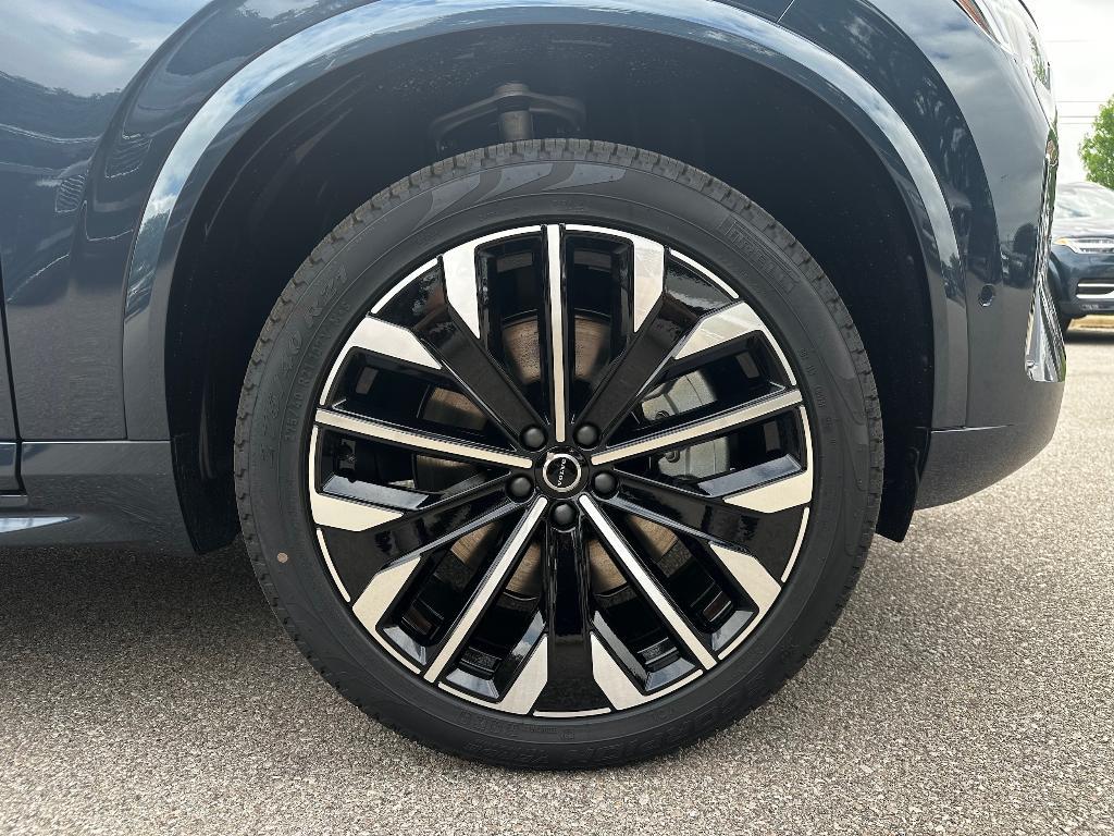 new 2025 Volvo XC90 Plug-In Hybrid car, priced at $77,895