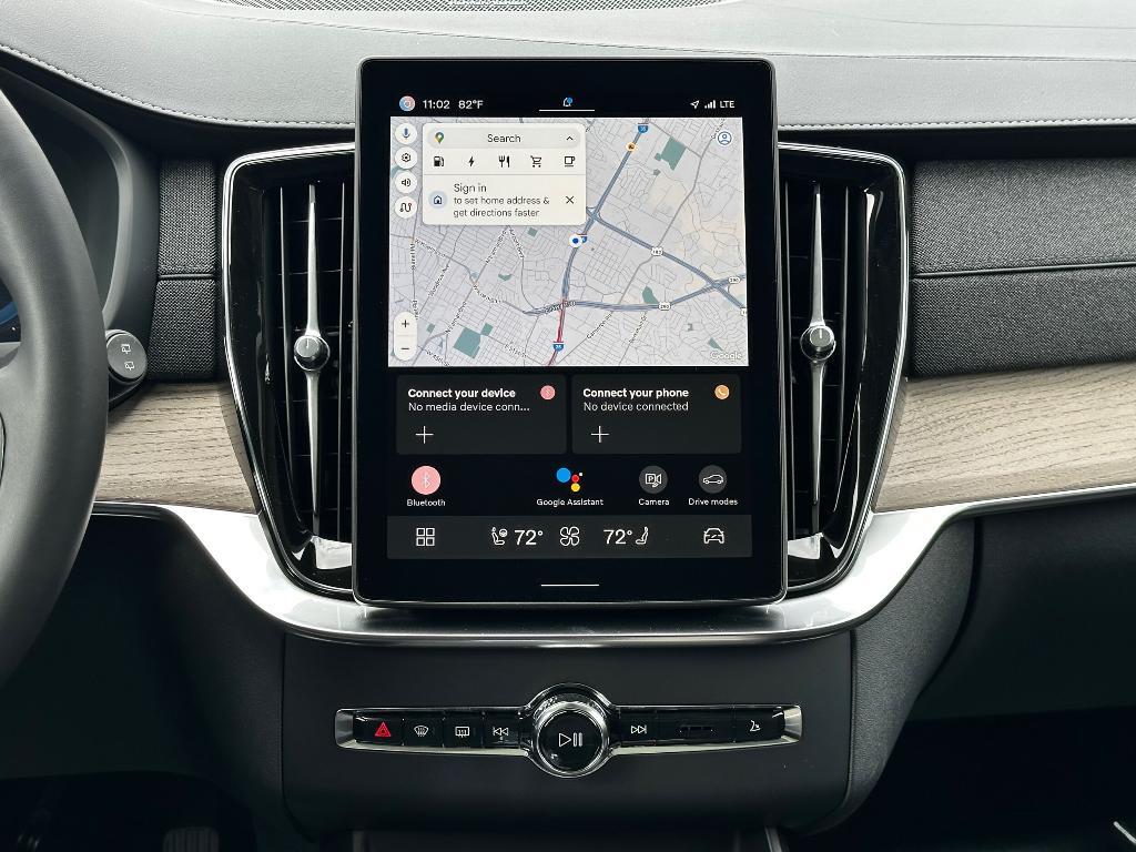 new 2025 Volvo XC90 Plug-In Hybrid car, priced at $77,895