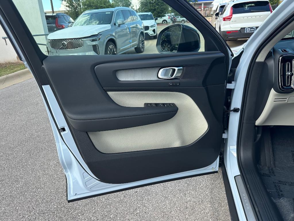 new 2026 Volvo XC40 car, priced at $50,150