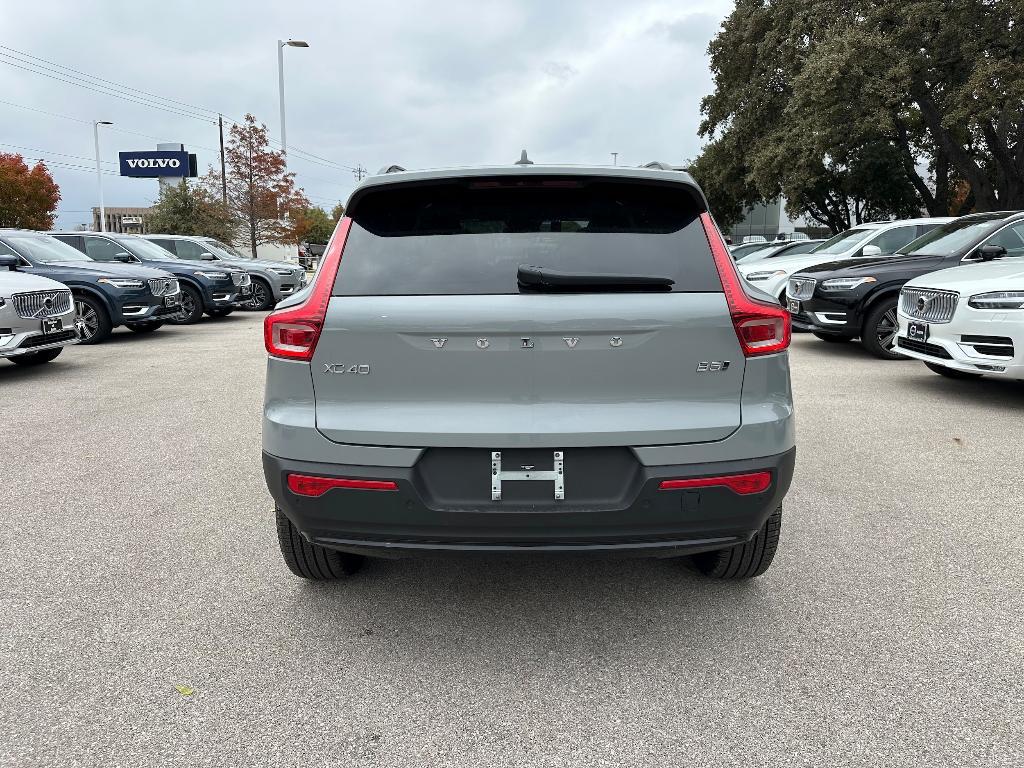 new 2025 Volvo XC40 car, priced at $51,000