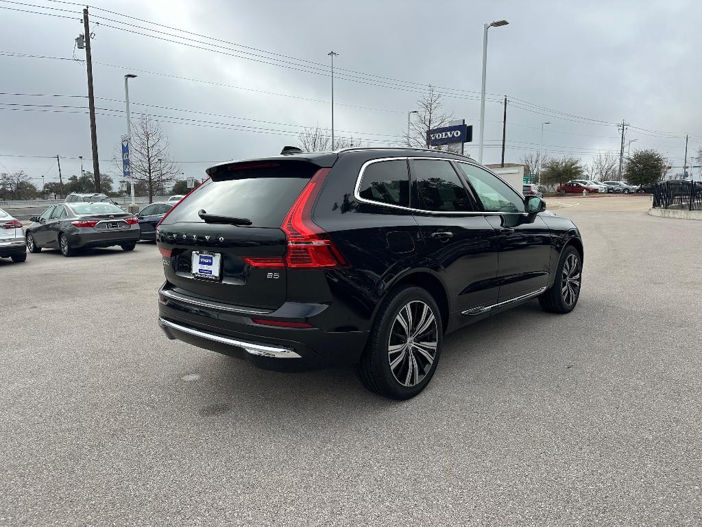 used 2022 Volvo XC60 car, priced at $35,922