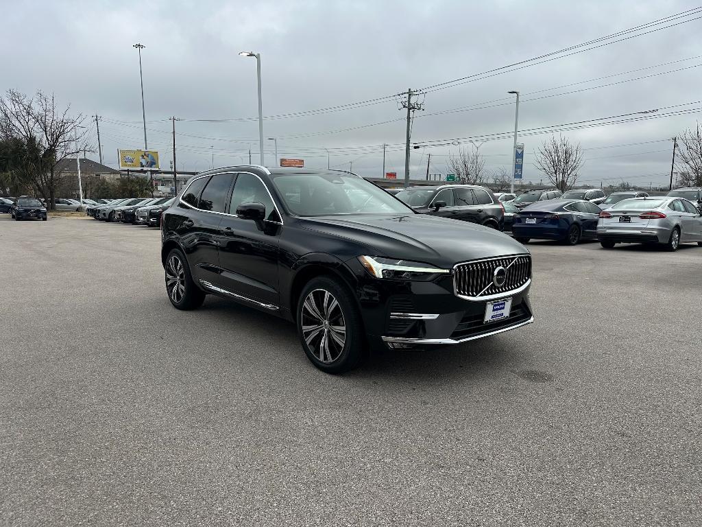 used 2022 Volvo XC60 car, priced at $35,922