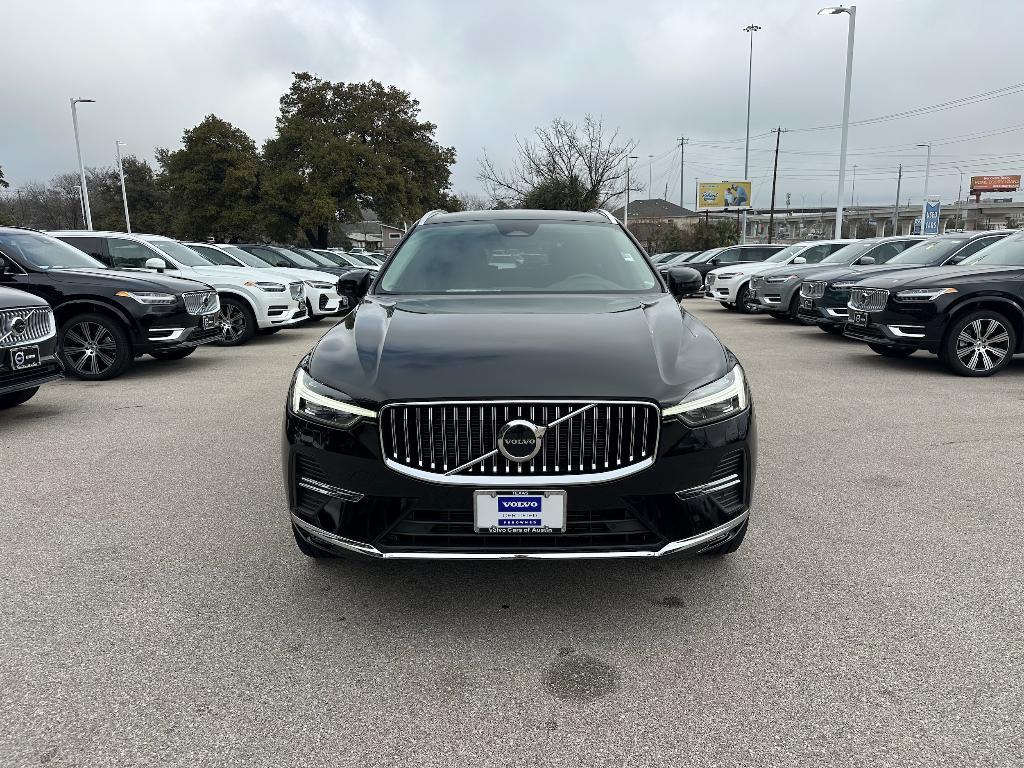 used 2022 Volvo XC60 car, priced at $35,922