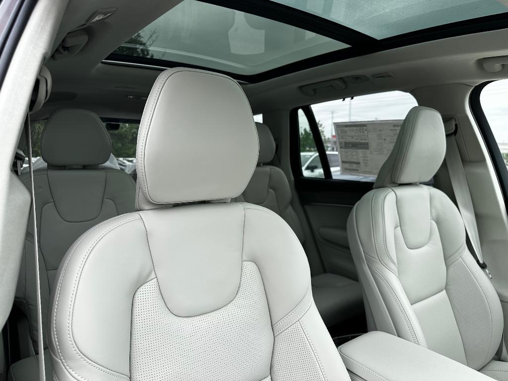 new 2025 Volvo XC90 car, priced at $82,330