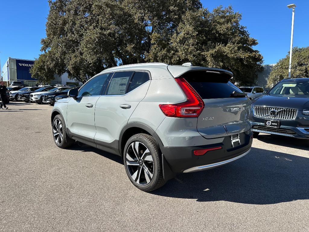 new 2025 Volvo XC40 car, priced at $49,645