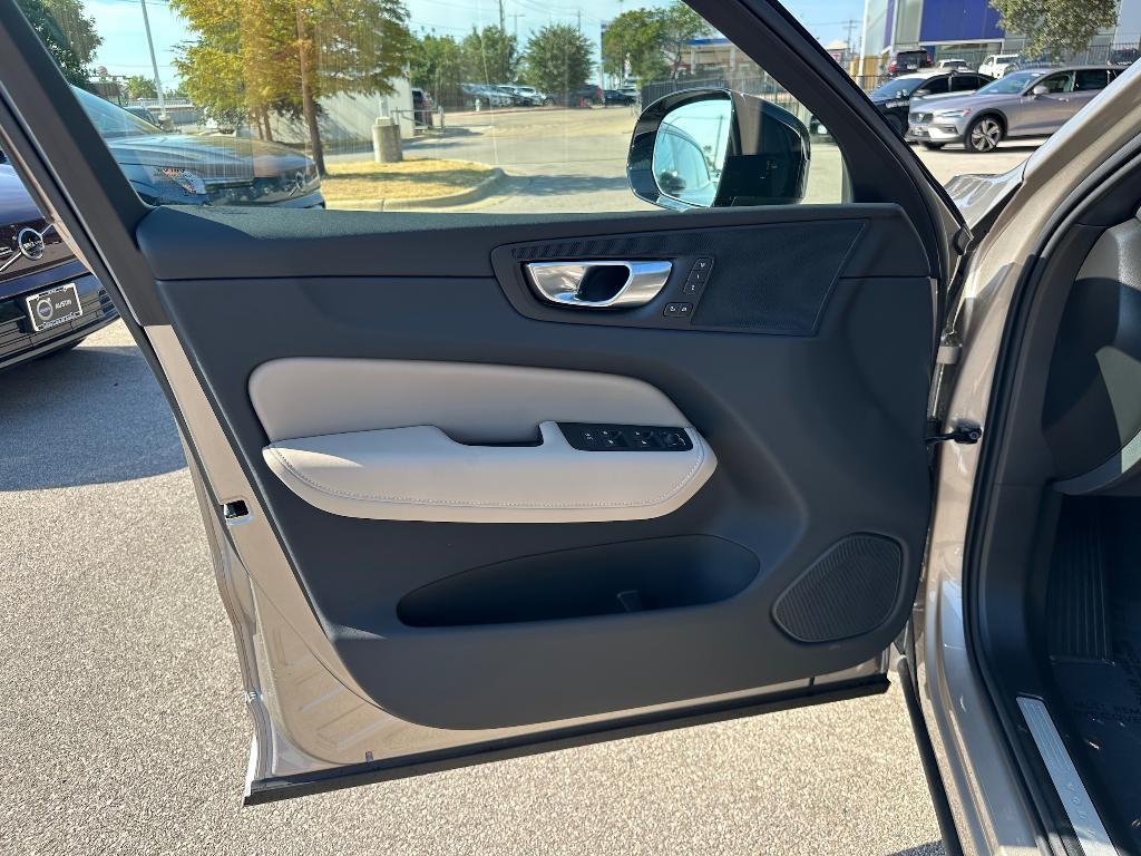 new 2026 Volvo XC60 car, priced at $57,985