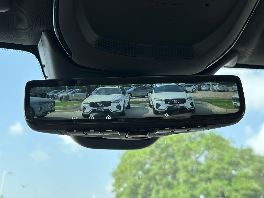 new 2025 Volvo XC60 car, priced at $60,125