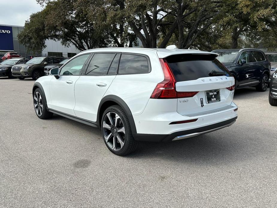 new 2024 Volvo V60 Cross Country car, priced at $56,090