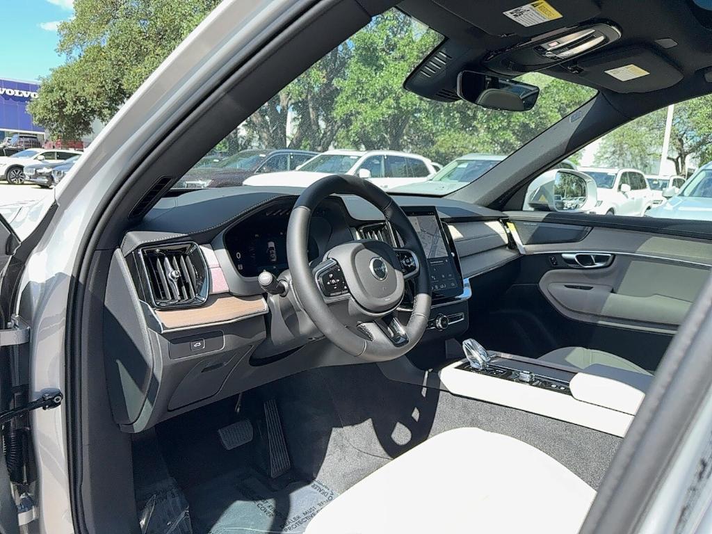 new 2025 Volvo XC90 car, priced at $65,555