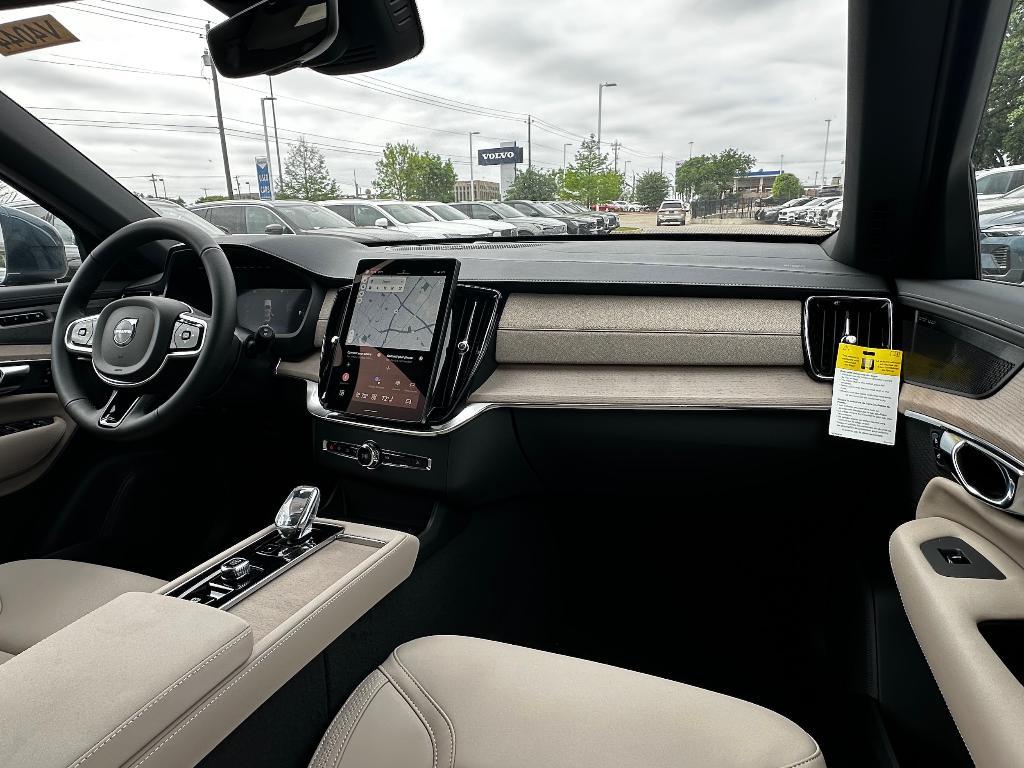 new 2025 Volvo XC90 Plug-In Hybrid car, priced at $78,805