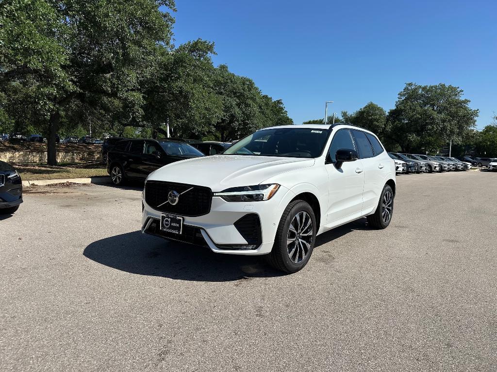 new 2025 Volvo XC60 car, priced at $54,560