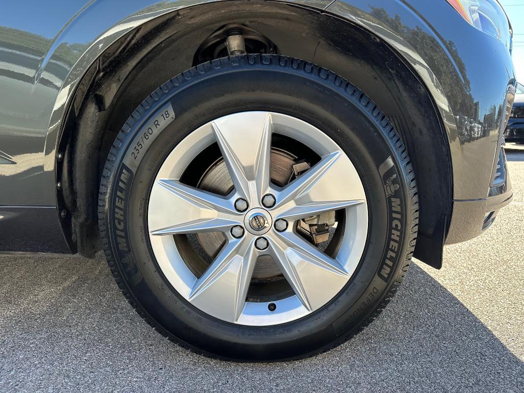 used 2022 Volvo XC60 car, priced at $24,995