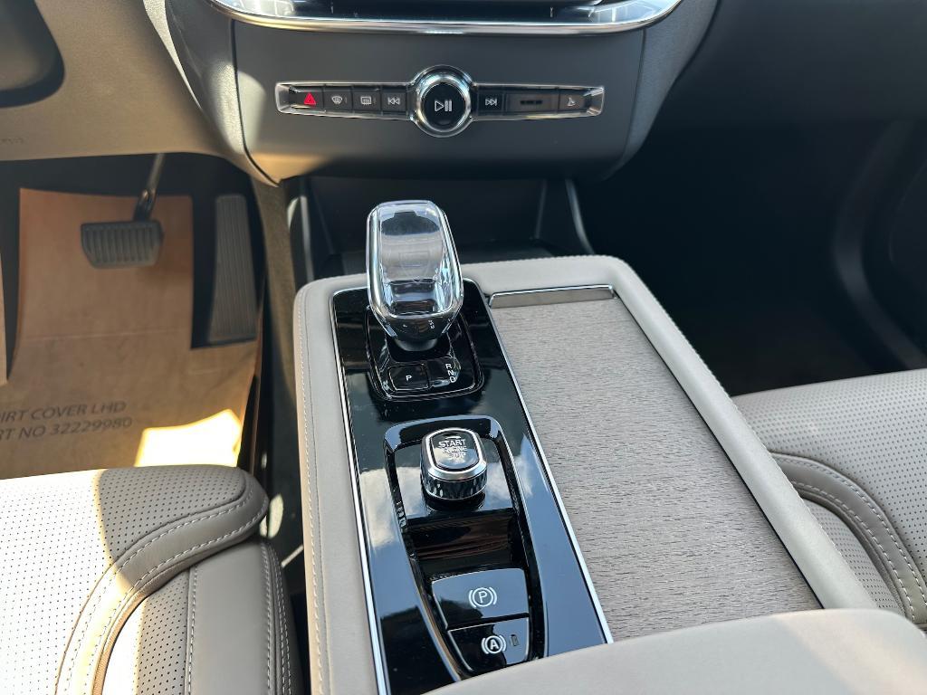 new 2026 Volvo XC90 car, priced at $85,625