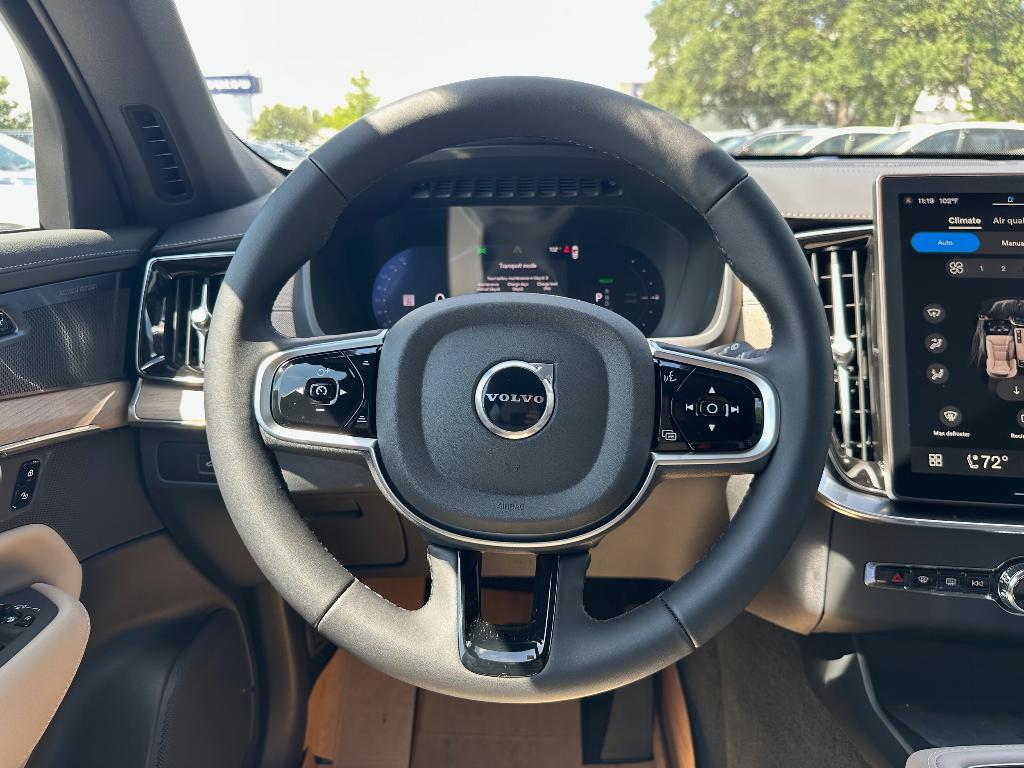 new 2026 Volvo XC90 car, priced at $85,625