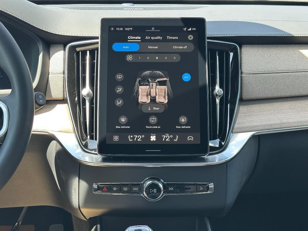 new 2026 Volvo XC90 car, priced at $85,625
