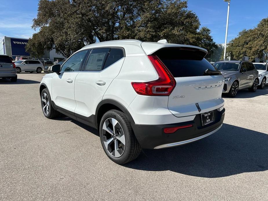 new 2024 Volvo XC40 car, priced at $47,895