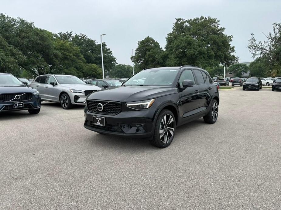 new 2024 Volvo XC40 car, priced at $51,425