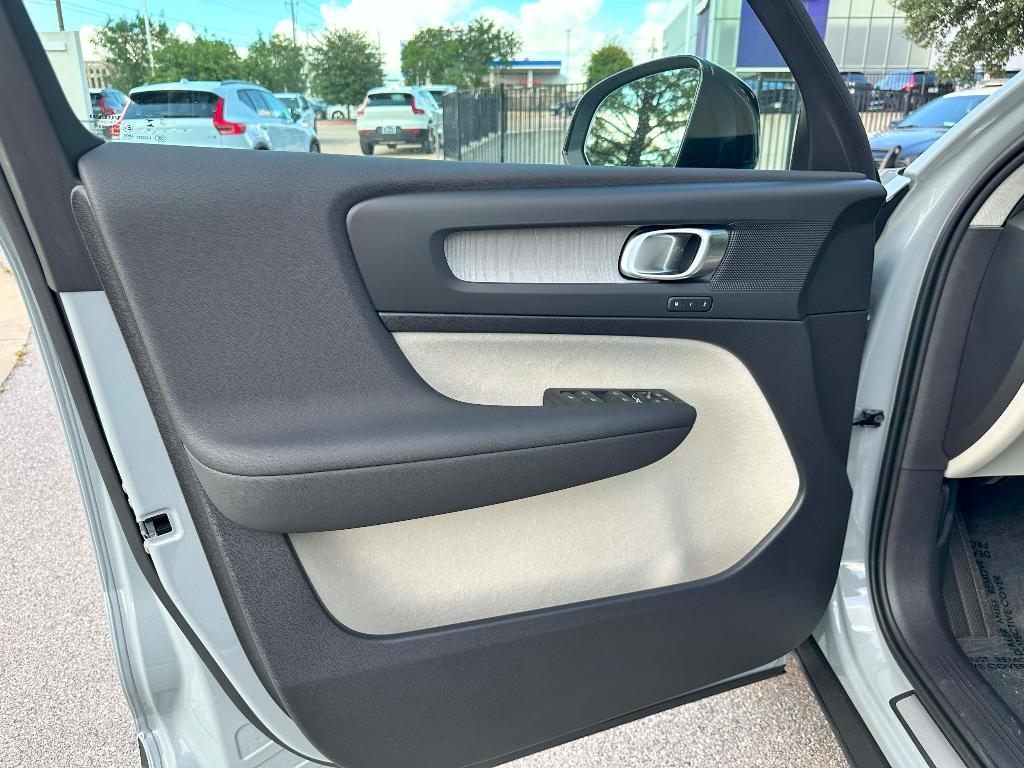 new 2026 Volvo XC40 car, priced at $50,150