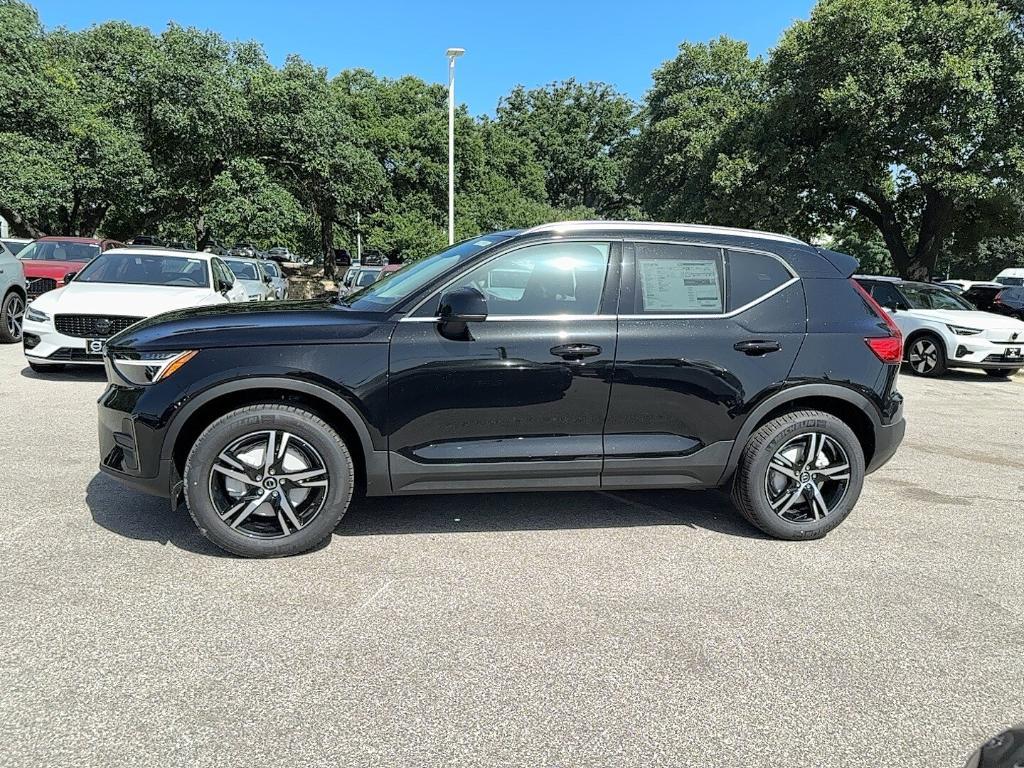 new 2025 Volvo XC40 car, priced at $45,000