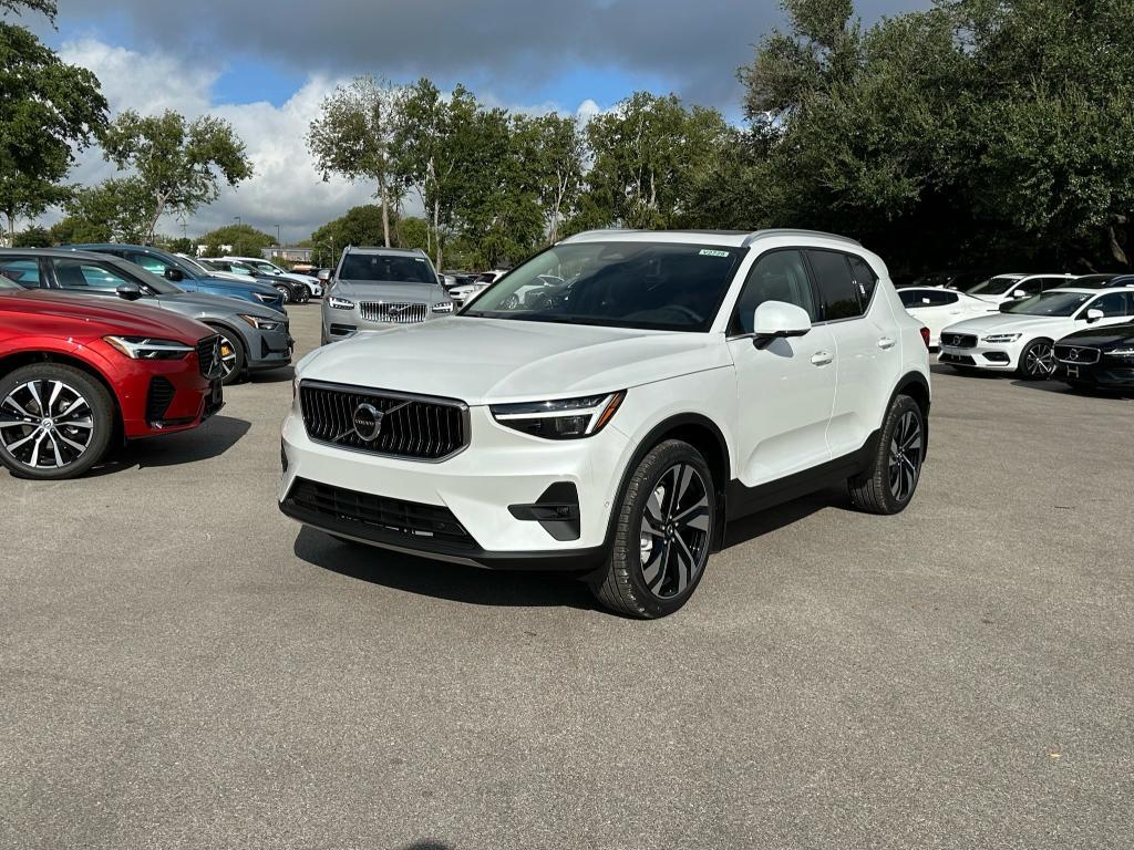 new 2024 Volvo XC40 car, priced at $48,425