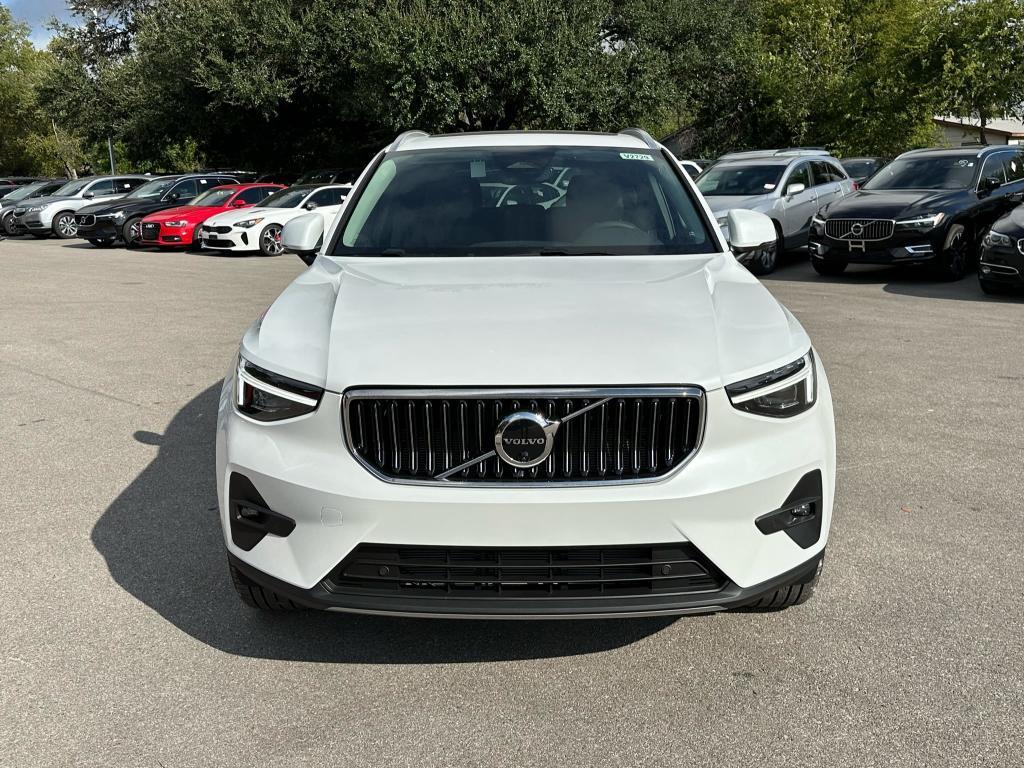 new 2024 Volvo XC40 car, priced at $48,425