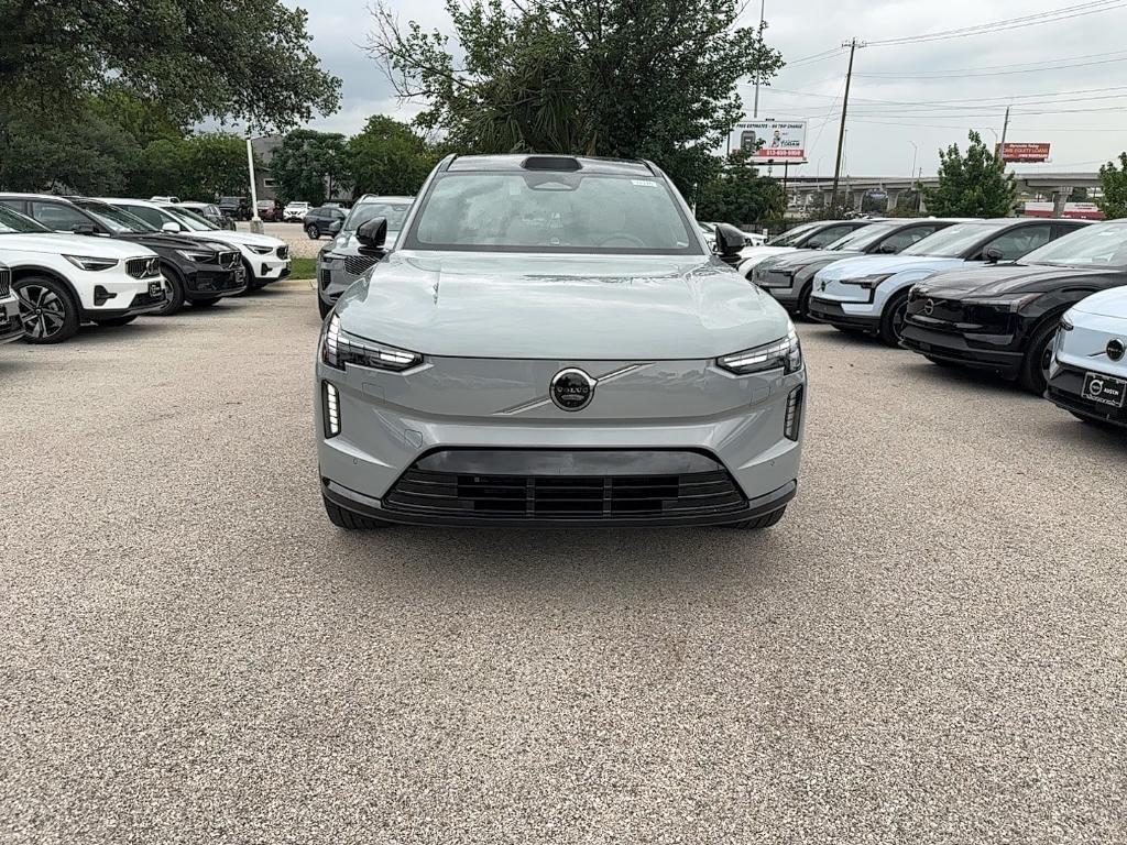 new 2025 Volvo EX90 car, priced at $91,450