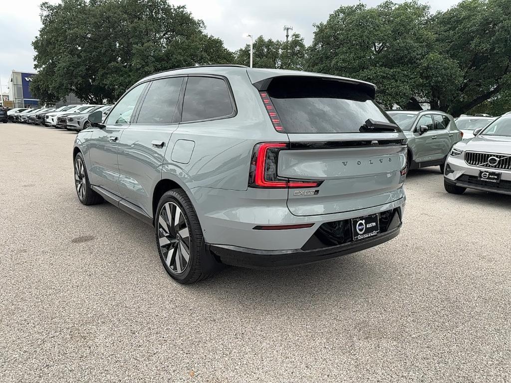 new 2025 Volvo EX90 car, priced at $91,450