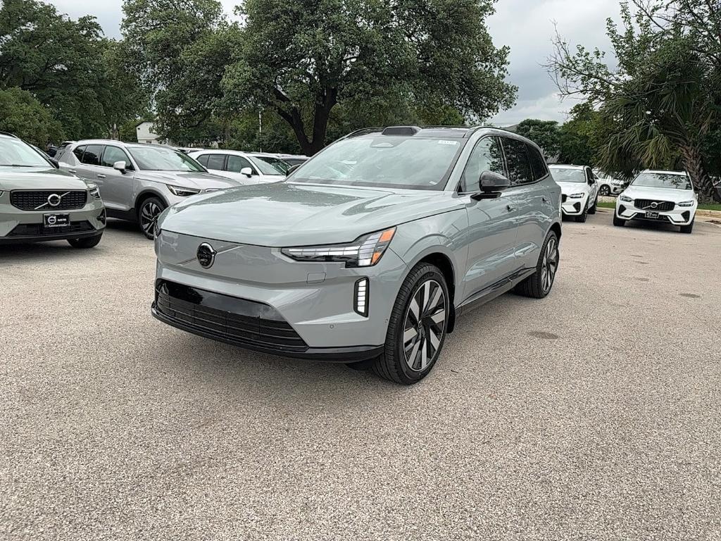 new 2025 Volvo EX90 car, priced at $91,450
