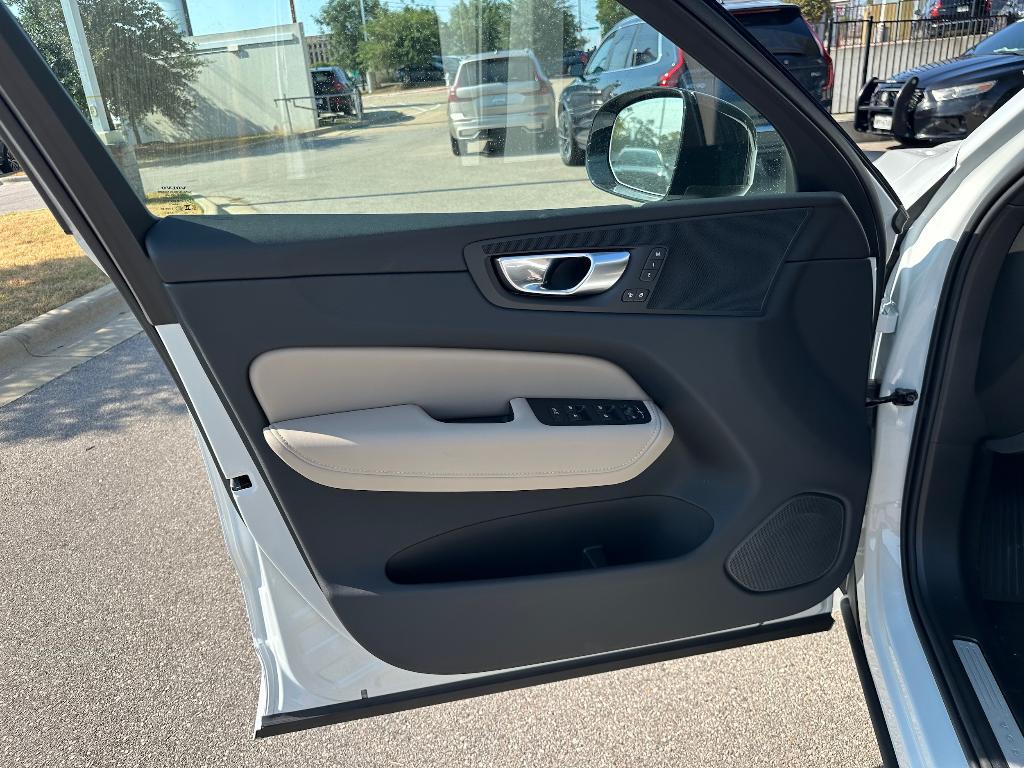 new 2026 Volvo XC60 car, priced at $51,795