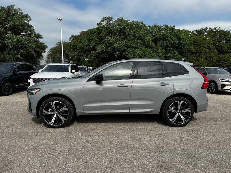 new 2025 Volvo XC60 car, priced at $59,095
