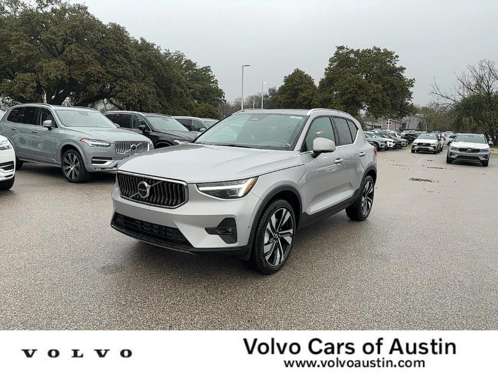 new 2025 Volvo XC40 car, priced at $51,000