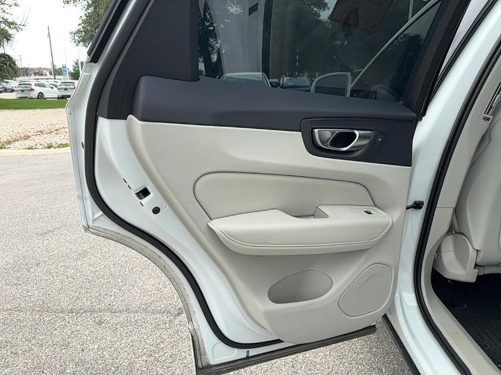 used 2023 Volvo XC60 Recharge Plug-In Hybrid car, priced at $49,995