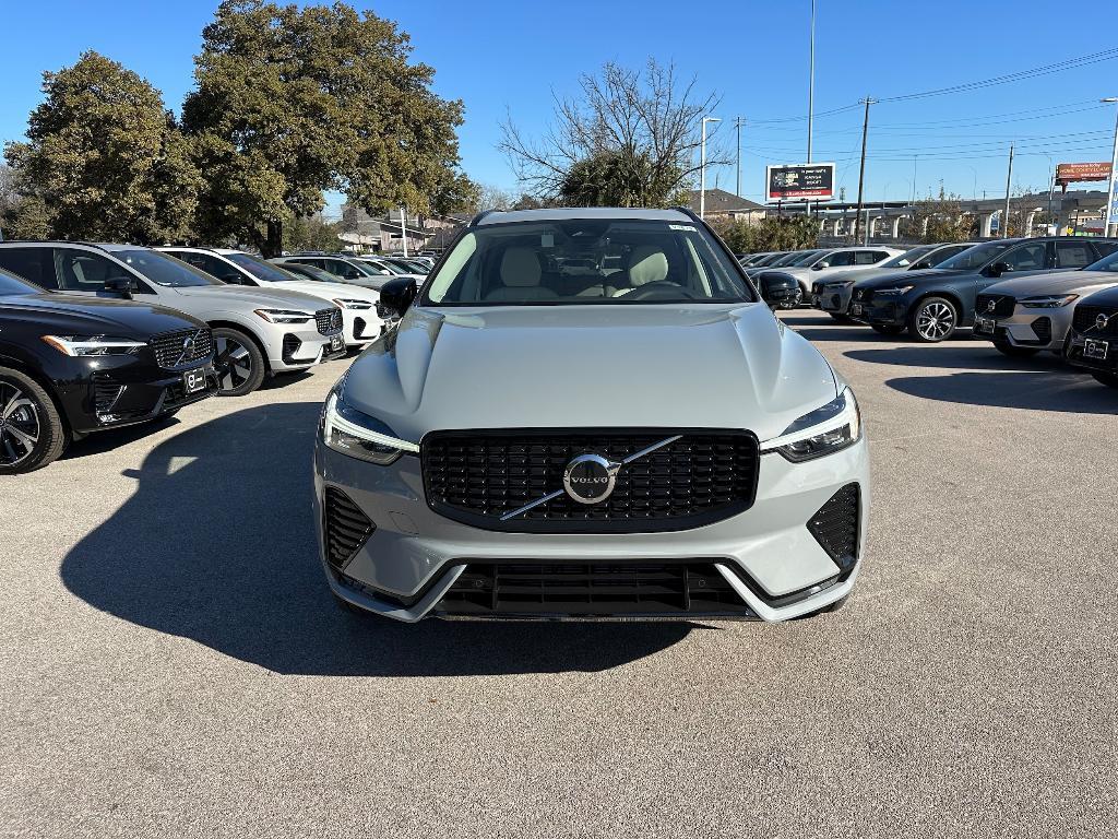 new 2025 Volvo XC60 car, priced at $54,585